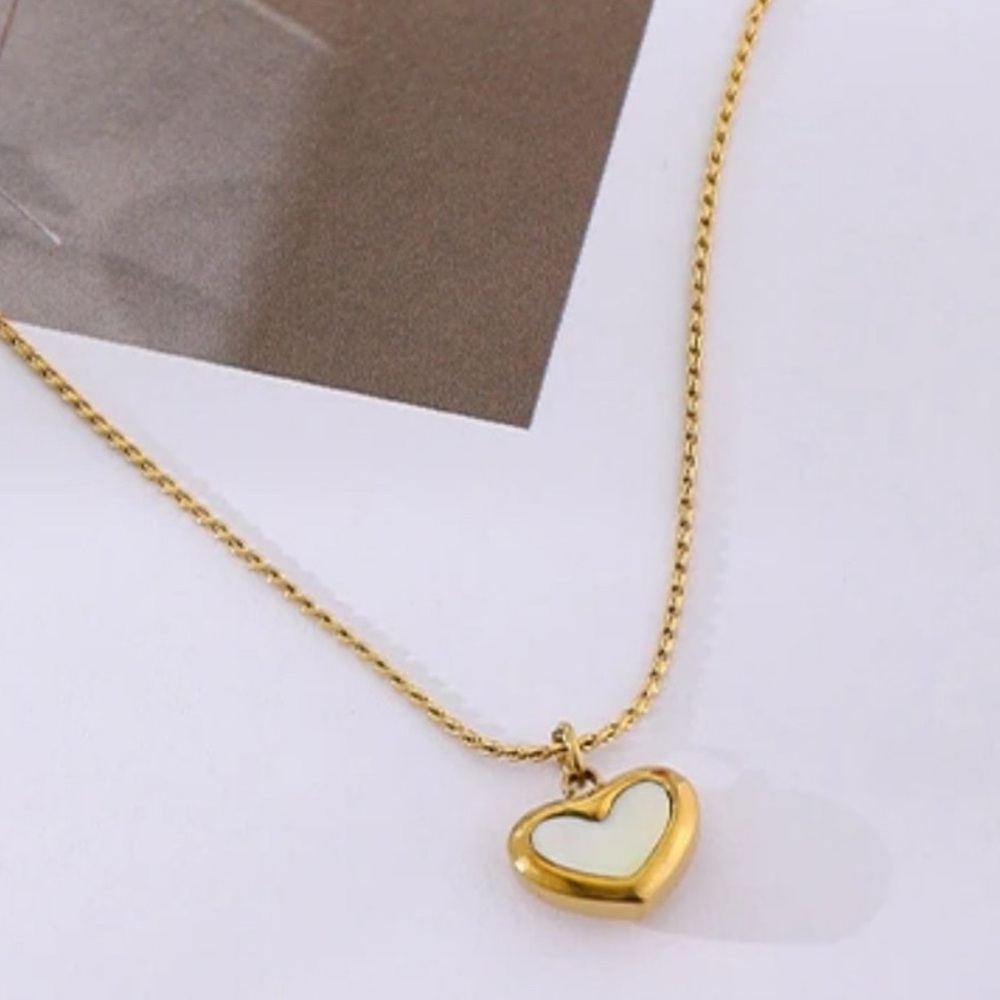Gold Heart Pendant Necklace White
Enamel Minimalist Dainty Chain